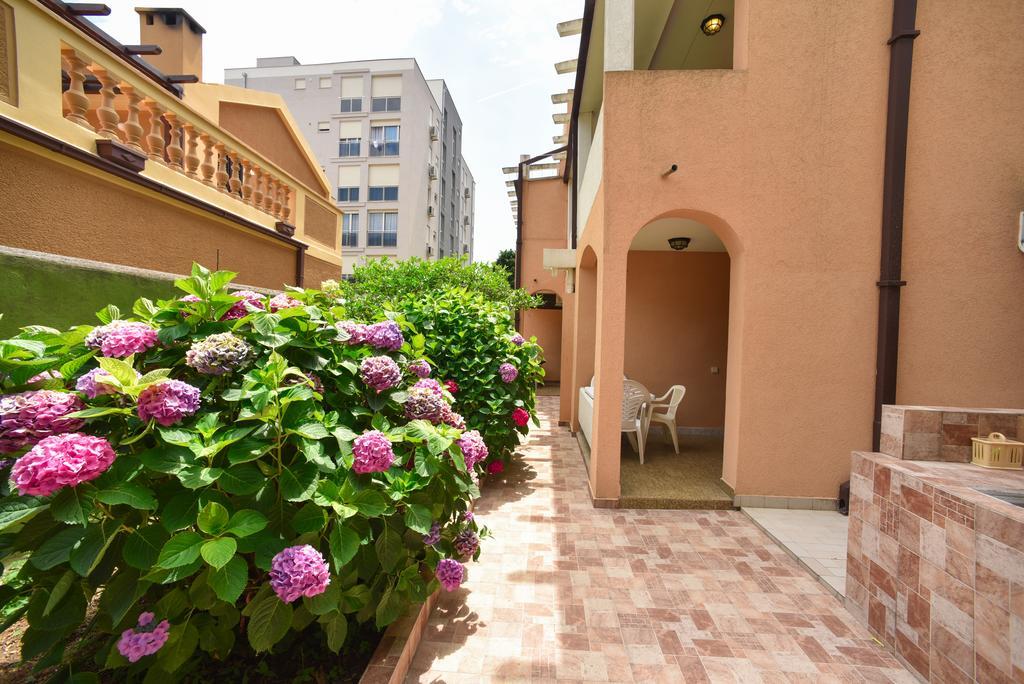 MG apartments&rooms Budva Buitenkant foto
